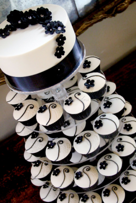 Black-and-Ivory-Wedding-Cupcake-Tower